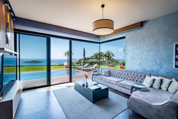 5+2 Luxury Villa with Private Pool and Unblocked Sea View in Yalikavak