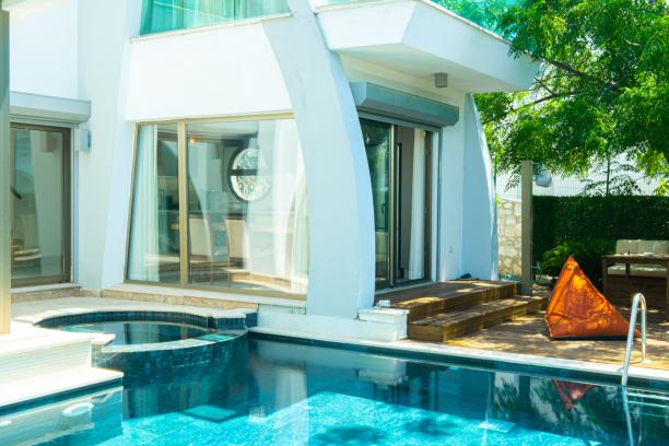 Bodrum Konacik centrally located detached 4+1 villa with private pool