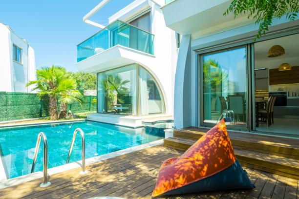 Bodrum Konacik centrally located detached 4+1 villa with private pool