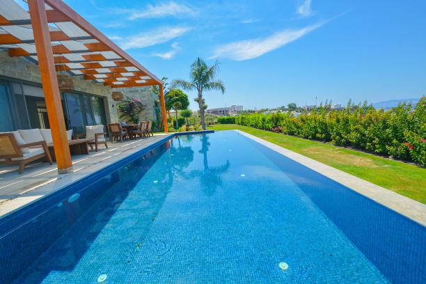 Bodrum Konacik 6+1 Villa with Private Pool for Rent