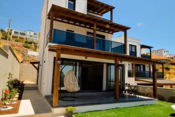 4+1 Villa with Sea View and Private Pool in Bodrum Kadıkalesi