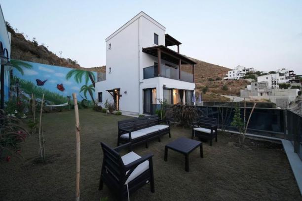 5+1 Villa with Sea View and Private Pool in Bodrum Kadıkalesi