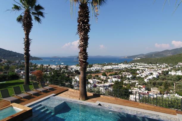 6+1 Villa with Sea View, Private Pool and Jacuzzi in Bodrum Torba