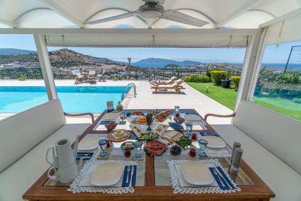 4+1 Villa for Rent with Sea View, Private Pool and Garden in Bodrum Center