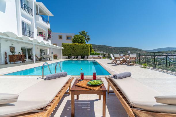 4+1 Villa for Rent with Sea View, Private Pool and Garden in Bodrum Center