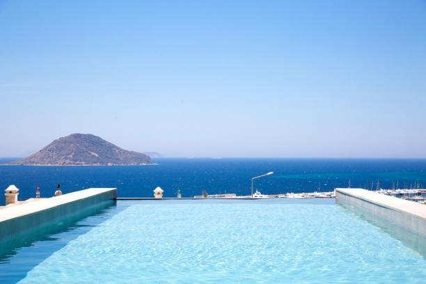 6+1 Villa with Private Pool and Sea View for Rent in Bodrum Turgutreis