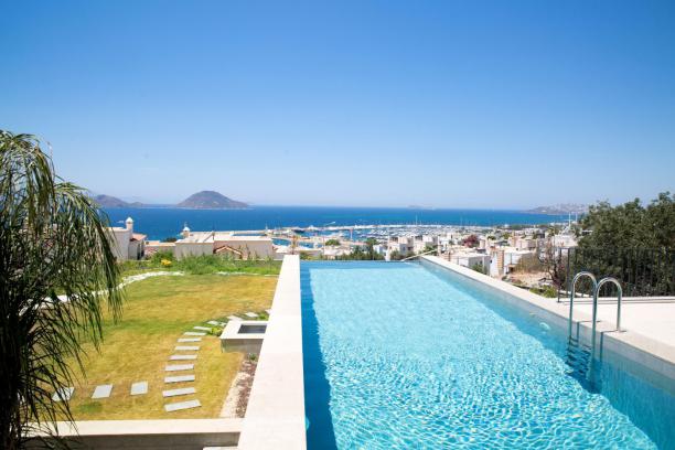 6+1 Villa with Private Pool and Sea View for Rent in Bodrum Turgutreis