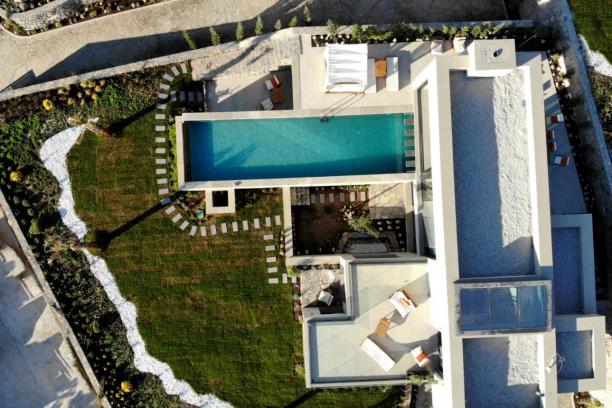 6+1 Villa with Private Pool and Sea View for Rent in Bodrum Turgutreis