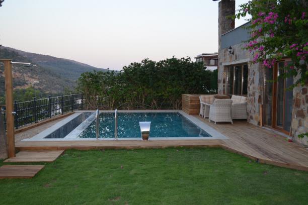 6+1 Villa with Sea View, Private Pool and Jacuzzi in Bodrum Torba