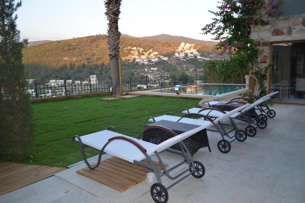 6+1 Villa with Sea View, Private Pool and Jacuzzi in Bodrum Torba