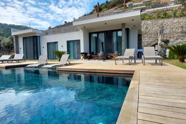 4+1 Villa with Private Pool and Sea View in Bodrum Yalikavak