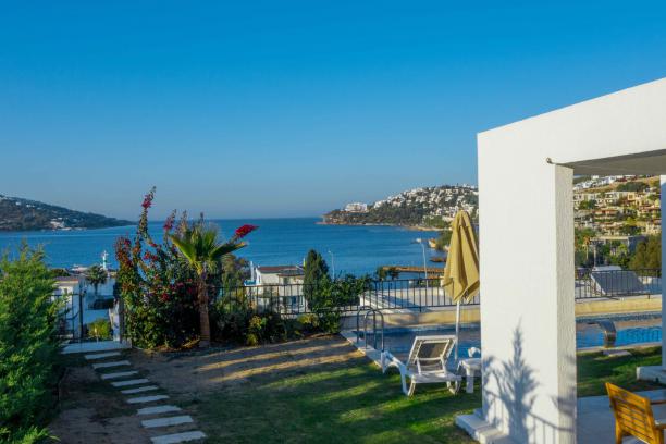 3+1 Villa for Rent with Sea View and Private Pool in Gundogan, Bodrum