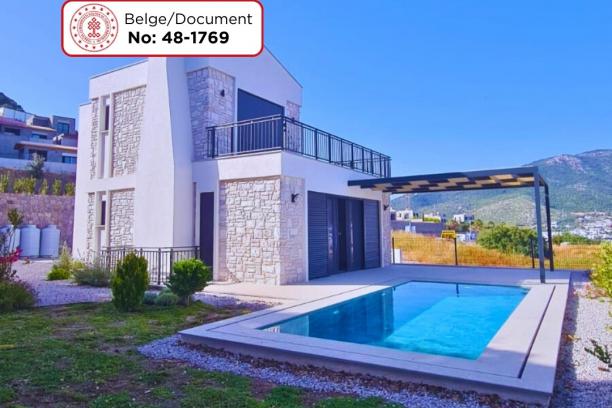 Central 4+1 Villa for Rent with Private Pool in Ortakent