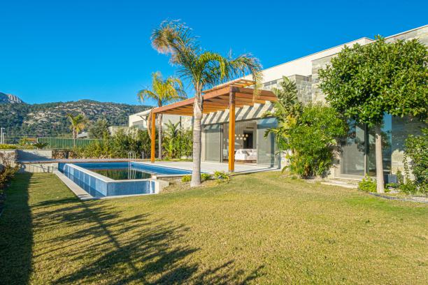 Bodrum Konacik 6+1 Villa with Private Pool for Rent