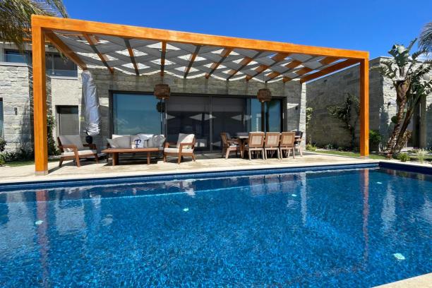 Bodrum Konacik 6+1 Villa with Private Pool for Rent