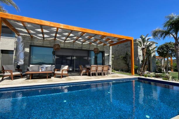 Bodrum Konacik 6+1 Villa with Private Pool for Rent