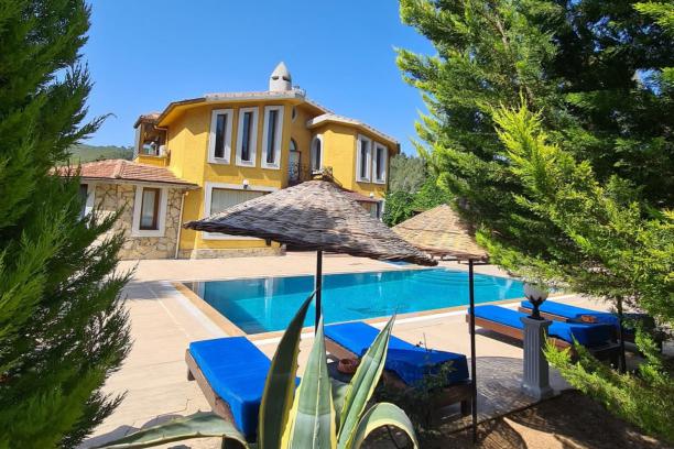 Bodrum Guvercinlik Private Pool and Large Garden Villa