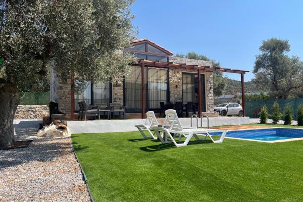 Stone House with Private Pool in Bodrum Yalıçiftlik