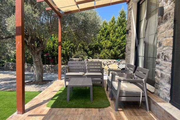 Stone House with Private Pool in Bodrum Yalıçiftlik
