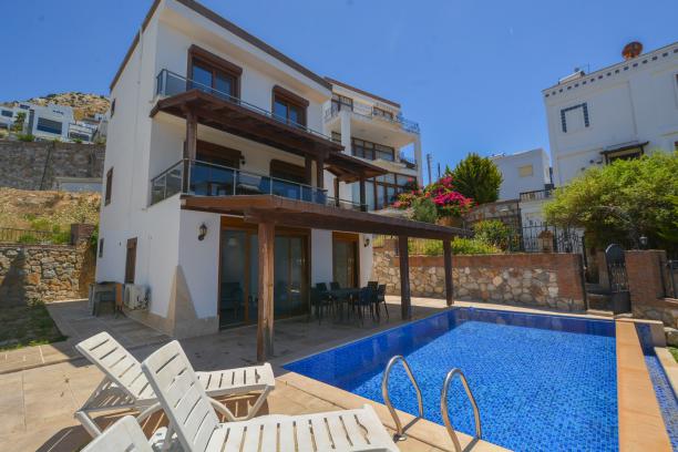 Sea View Villa with Private Pool in Kadıkalesi, Turgutreis, Bodrum