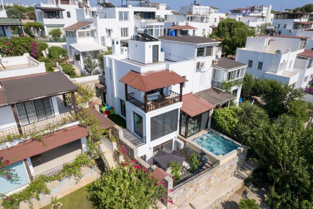 Villa for rent in Bodrum Bitez with private pool, heated pool option and sea view.