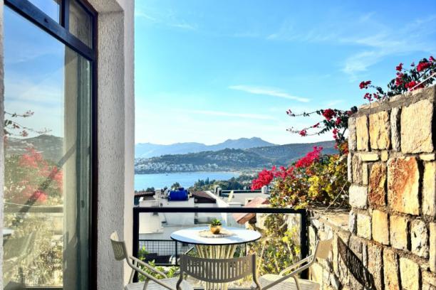 Villa for rent in Bodrum Bitez with private pool, heated pool option and sea view.