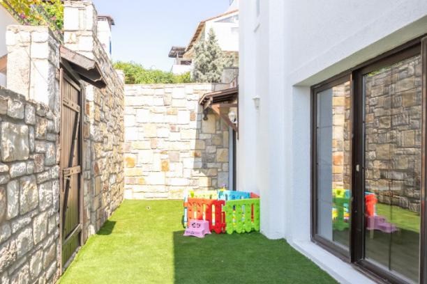 Villa for rent in Bodrum Bitez with private pool, heated pool option and sea view.