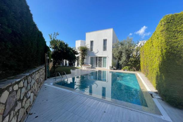 Bodrum Center 4+1 Villa with Private Pool