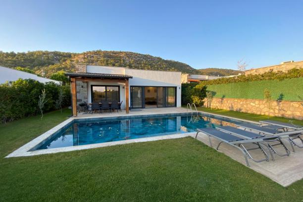 bodrum konacik private pool conservative detached 4+1 rental villa