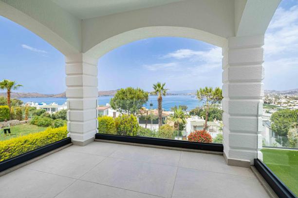 4+2 Rental Villa with Private Pool and Marina View in Bodrum Yalıkavak