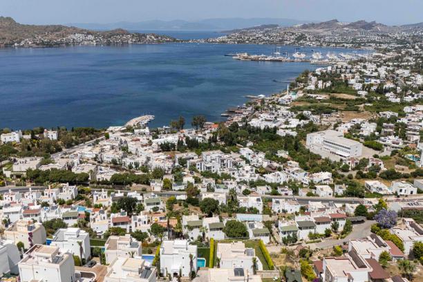 4+2 Rental Villa with Private Pool and Marina View in Bodrum Yalıkavak
