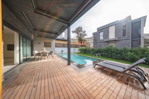 Bodrum Gumusluk 4+1 Villa for Rent with Private Pool