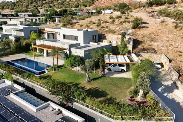 Bodrum Konacik 6+1 Villa with Private Pool for Rent