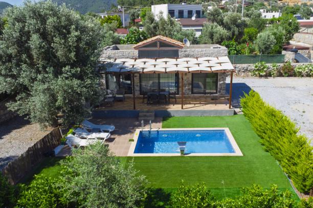 Stone House with Private Pool in Bodrum Yalıçiftlik