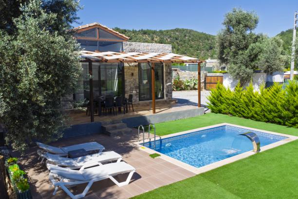 Stone House with Private Pool in Bodrum Yalıçiftlik
