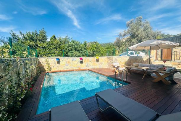 4+1 Villa with Private Pool for Rent in Bodrum Yalıkavak
