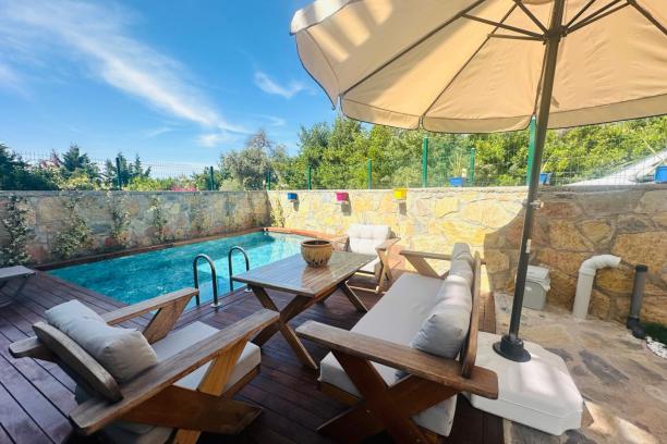 4+1 Villa with Private Pool for Rent in Bodrum Yalıkavak