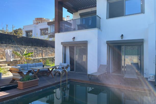 4+1 Villa with Private Pool for Rent in Bodrum Yalıkavak